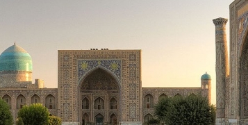 Coupoles et déserts d'Ouzbékistan