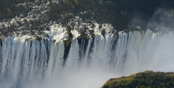 Premier regard sur l'Afrique du Sud et chutes Victoria